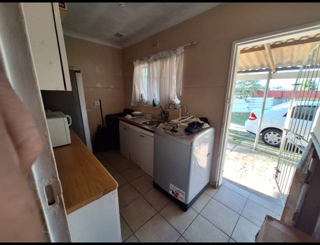 2 BEDROOM HOUSE FOR SALE IN DE MIST